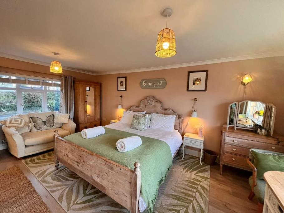 Blue Anchor House - Seaview, Hot Tub Apartments 外观 照片