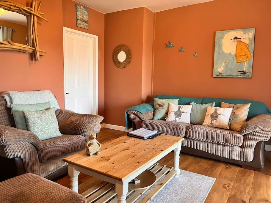 Blue Anchor House - Seaview, Hot Tub Apartments 外观 照片