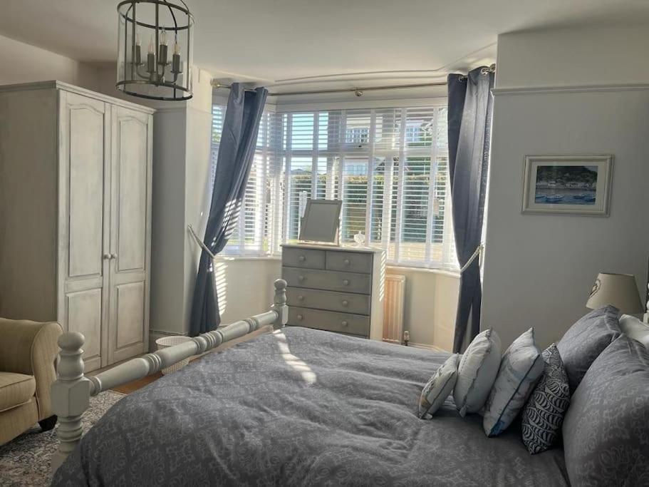 Blue Anchor House - Seaview, Hot Tub Apartments 外观 照片