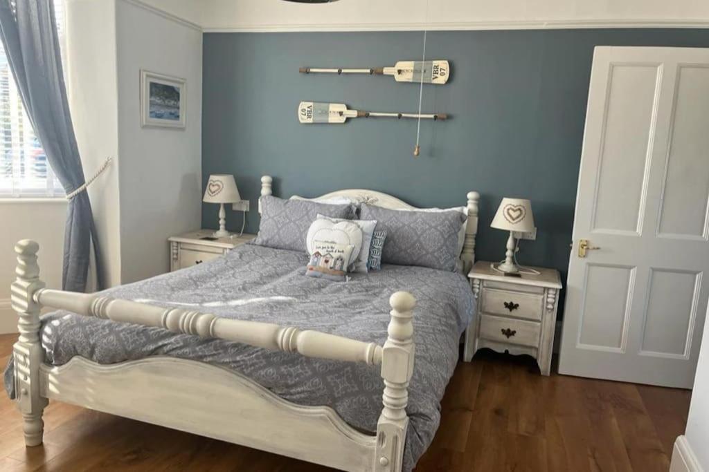 Blue Anchor House - Seaview, Hot Tub Apartments 外观 照片