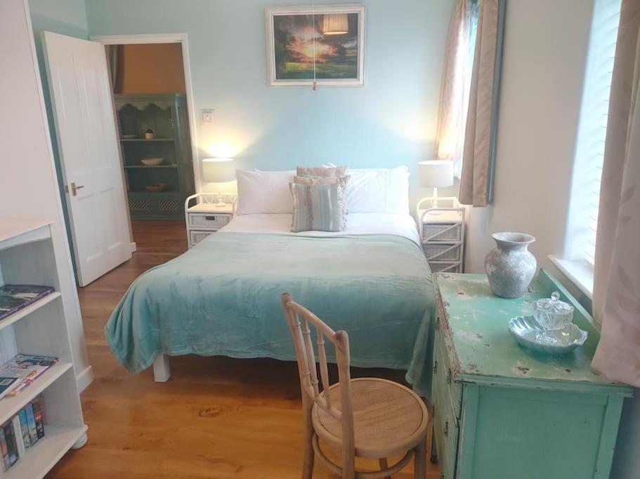 Blue Anchor House - Seaview, Hot Tub Apartments 外观 照片