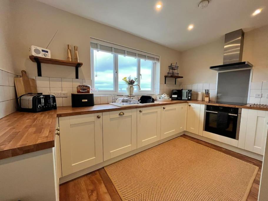 Blue Anchor House - Seaview, Hot Tub Apartments 外观 照片