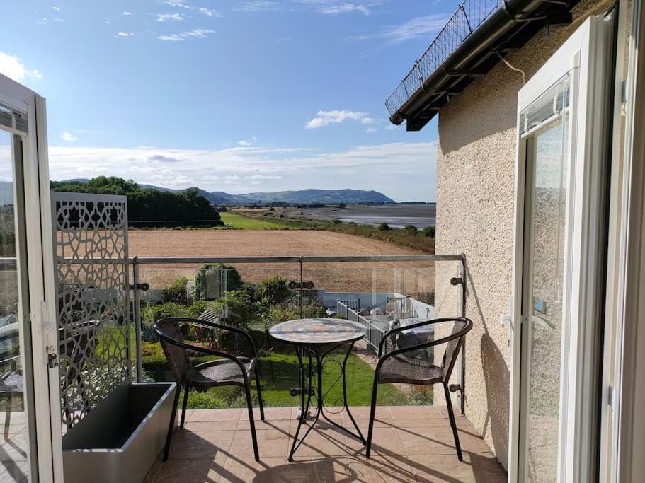 Blue Anchor House - Seaview, Hot Tub Apartments 外观 照片