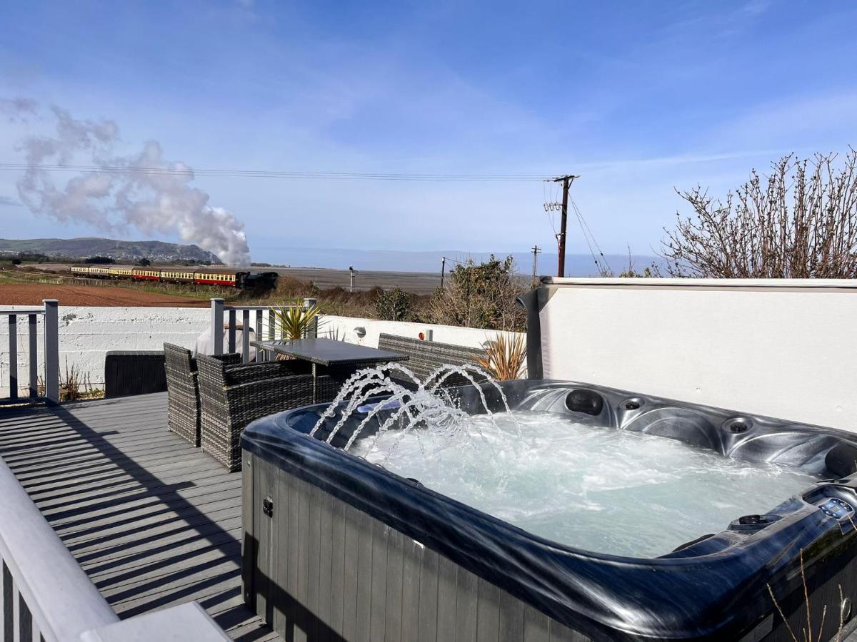 Blue Anchor House - Seaview, Hot Tub Apartments 外观 照片